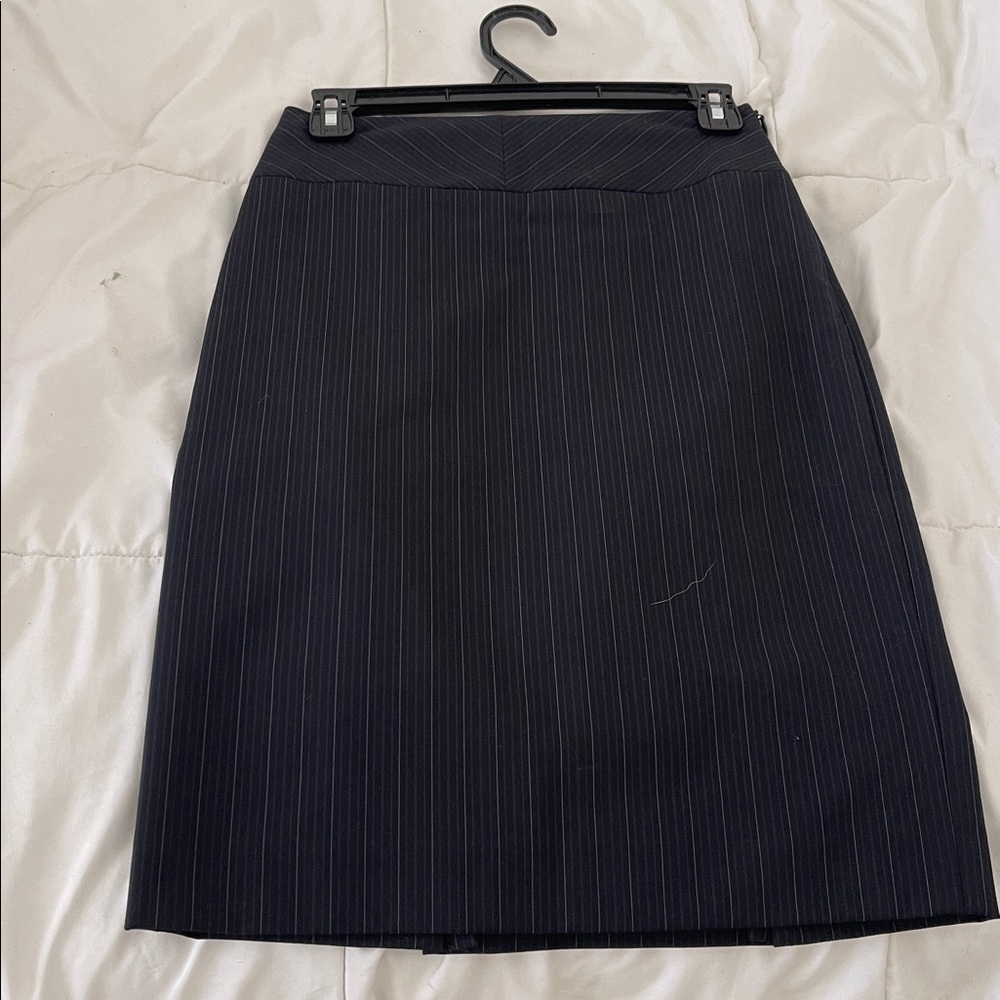 ANTONIO MELANI Navy Pinstripe Pencil Skirt, size 0, EUC